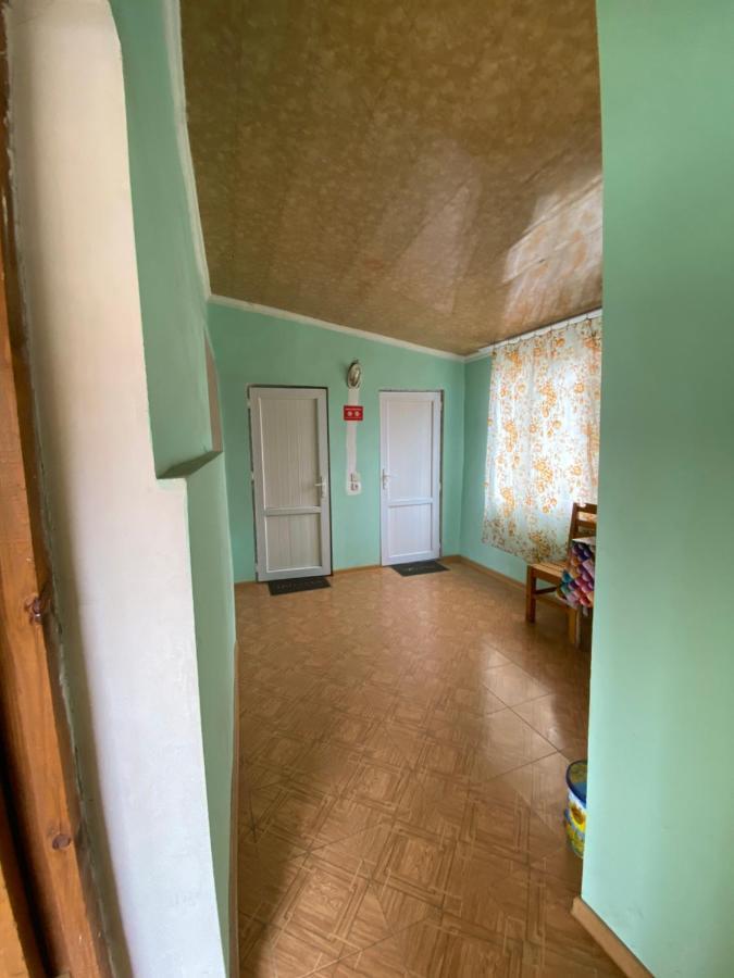 Shaulini Hotel Kashveti Bagian luar foto