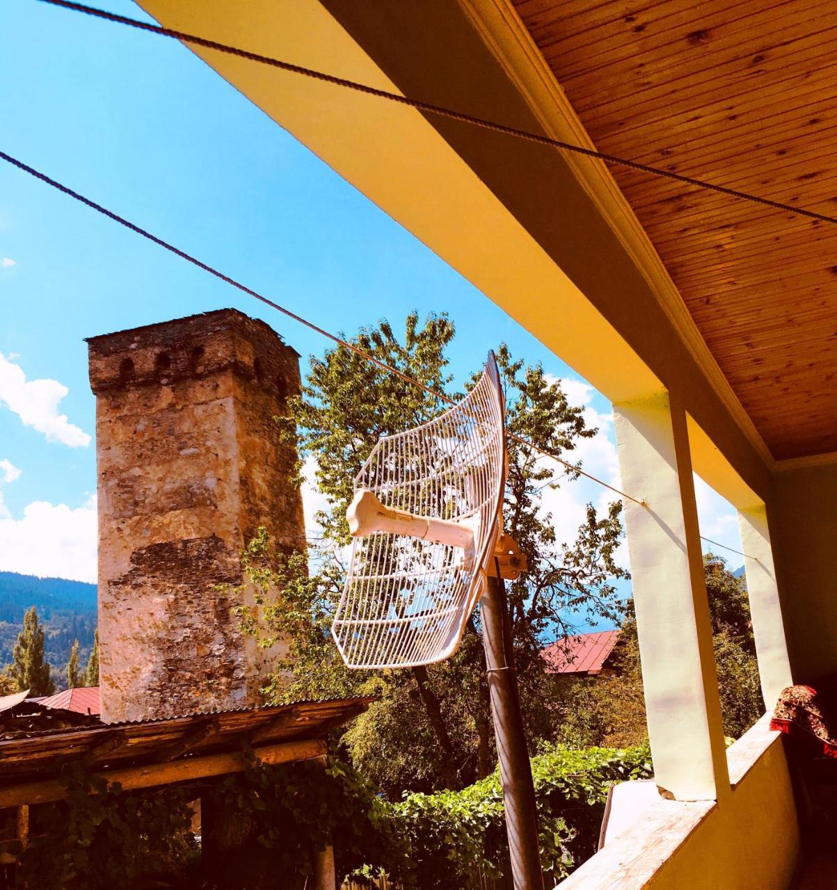 Shaulini Hotel Kashveti Bagian luar foto